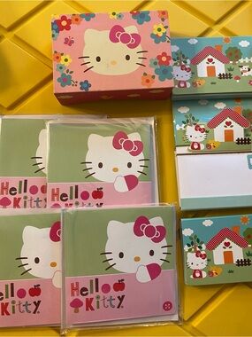 Hello Kitty Box Design Variety Pack - 8 pieces